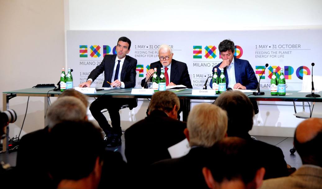Da sinistra: il ministro per le Politiche Agricole Maurizio Martina, Gian Carlo Caselli e il ministro della Giustizia Andrea Orlando alla presentazione della riforma per i reati agroalimentari Ansa